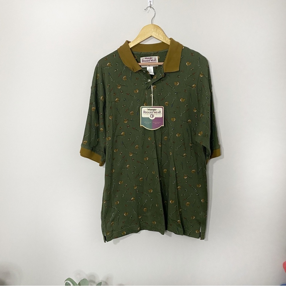 [Wrangler] Rugged Wear Green Fly Fishing Printed Polo Short Sleeve Shirt